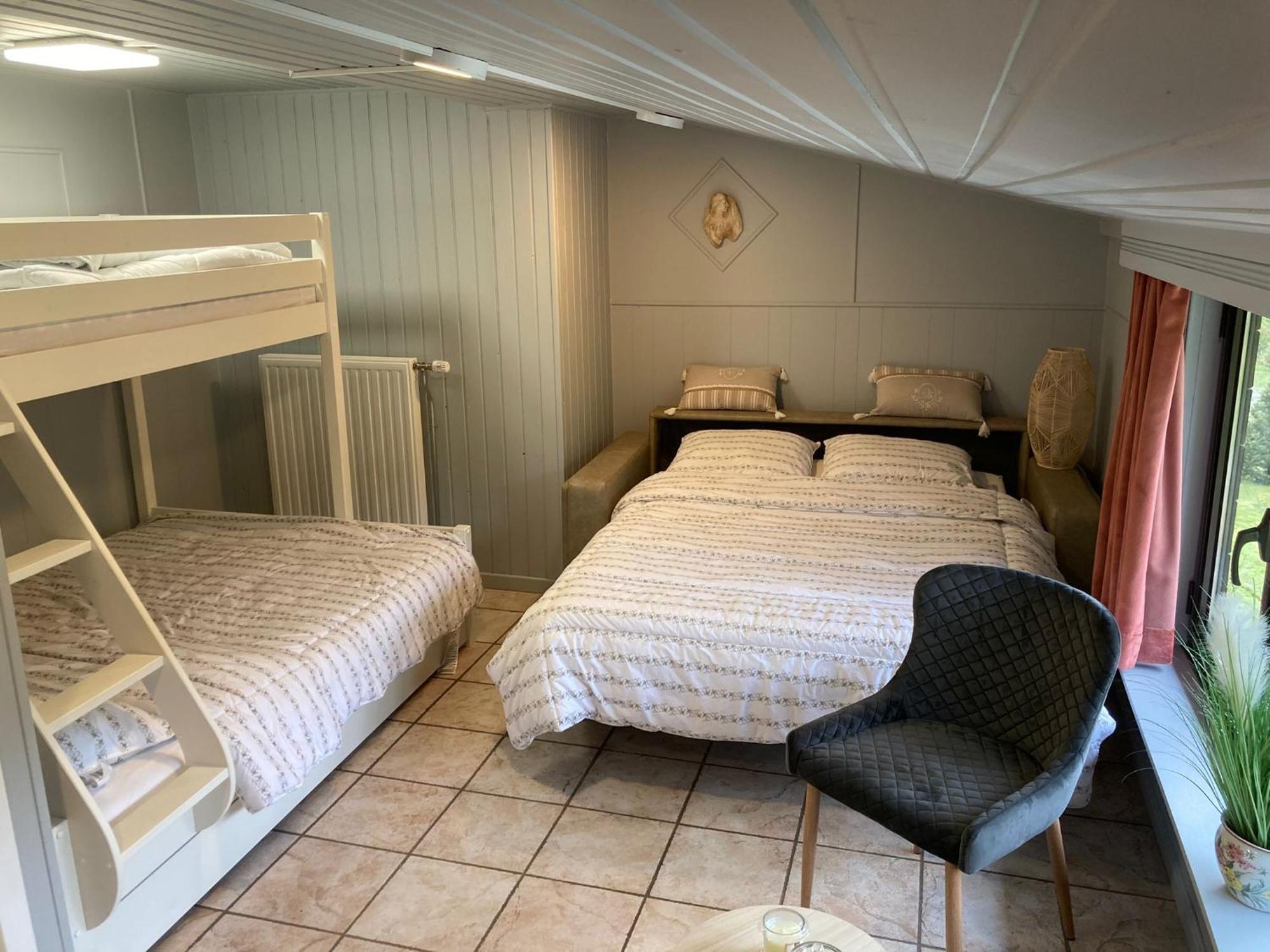Le Vieux Pres Villa Bertrix Eksteriør billede